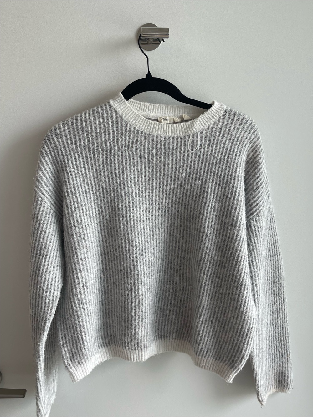 Rd Style Grey Ribbed Crewneck Women's Sweater - Classic Knit